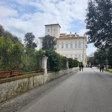 Appartement Charming Near Borghese *