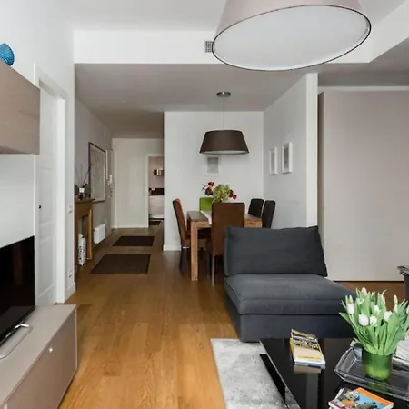 Appartement Charming Near Borghese Rome